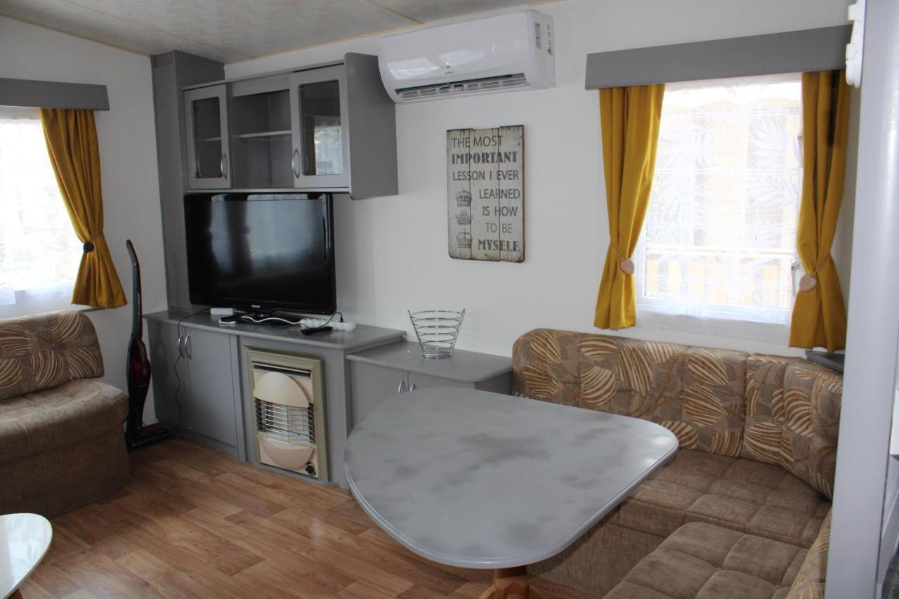 Mobil-Home Spatieux 8Pers - Brume Сен-Жюльен-ан-Борн Экстерьер фото